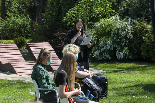 bs_210511_3052.jpg-Hoover Table,Parkowa,Sabatowicz