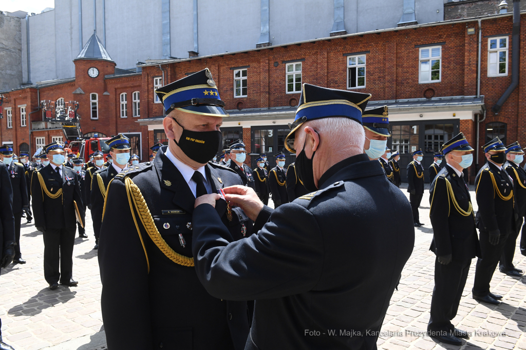 042jpg.jpg-Obchody Dnia Strażaka  Autor: W. Majka