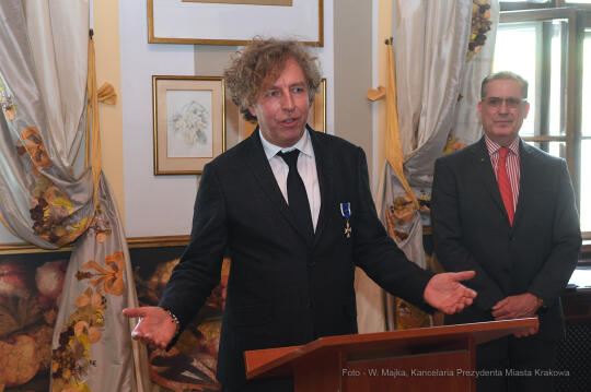 001jpg.jpg-odznaczenie dla konsula Brazylii