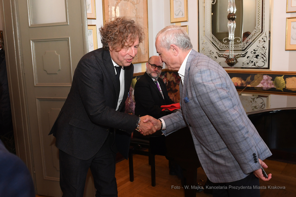 010jpg.jpg-odznaczenie dla konsula Brazylii  Autor: W. Majka