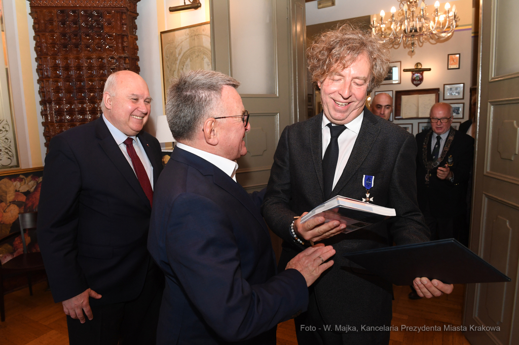 011jpg.jpg-odznaczenie dla konsula Brazylii  Autor: W. Majka