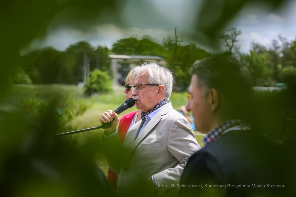 bs_210527_4835.jpg-KHK, Dęby, Majchrowski, Trzmiel  Autor: B. Świerzowski