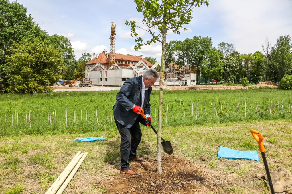 bs_210527_5042.jpg-KHK, Dęby, Majchrowski, Trzmiel  Autor: B. Świerzowski