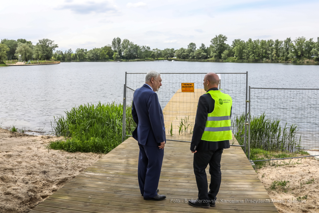 bs_210527_5075.jpg-Przylasek Rusiecki, Majchrowski, Wizyta  Autor: B. Świerzowski