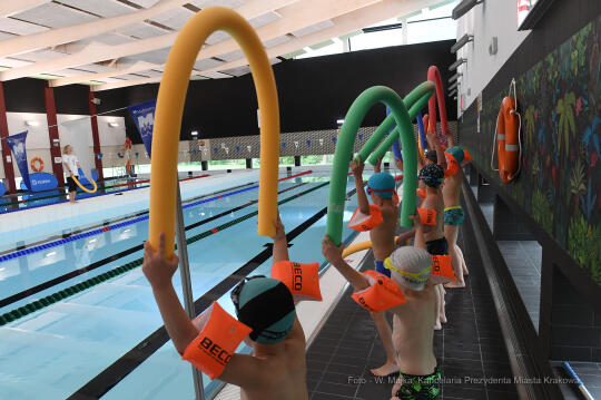 008jpg.jpg-Otwarcie basenu przy Szkole Podstawowej nr 155