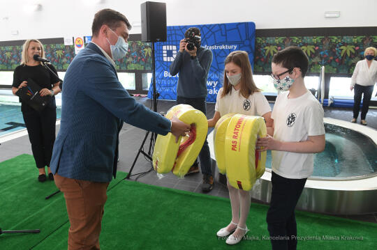 020jpg.jpg-Otwarcie basenu przy Szkole Podstawowej nr 155