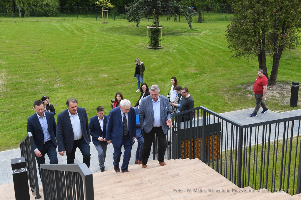 012jpg.jpg-basen przy ul. Eisenberga  Autor: W. Majka