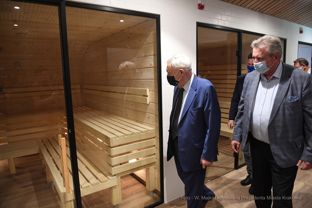 015jpg.jpg-basen przy ul. Eisenberga  Autor: W. Majka