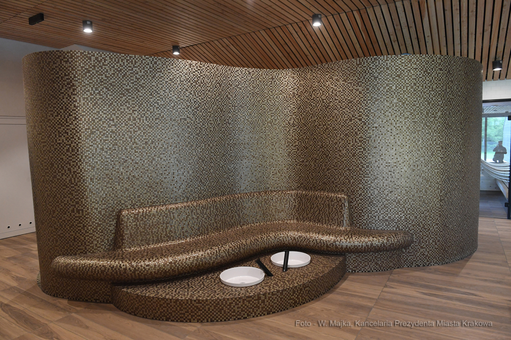 019jpg.jpg-basen przy ul. Eisenberga  Autor: W. Majka