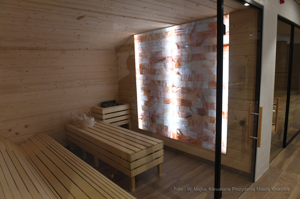 020jpg.jpg-basen przy ul. Eisenberga  Autor: W. Majka