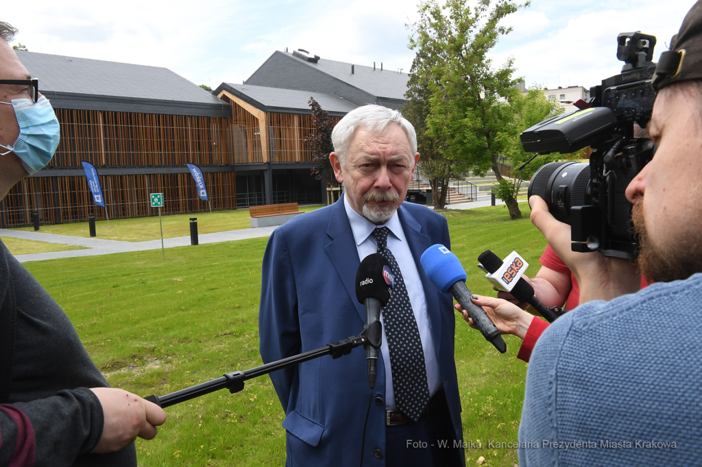 023jpg.jpg-basen przy ul. Eisenberga  Autor: W. Majka