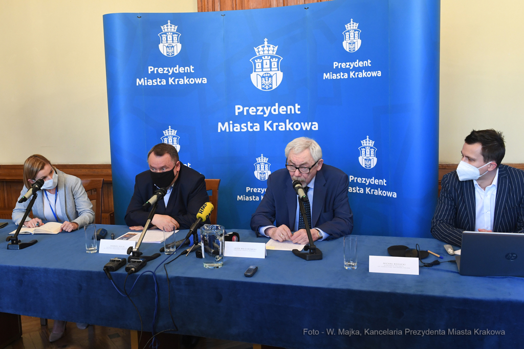 001jpg.jpg-prometro, metro  Autor: W. Majka