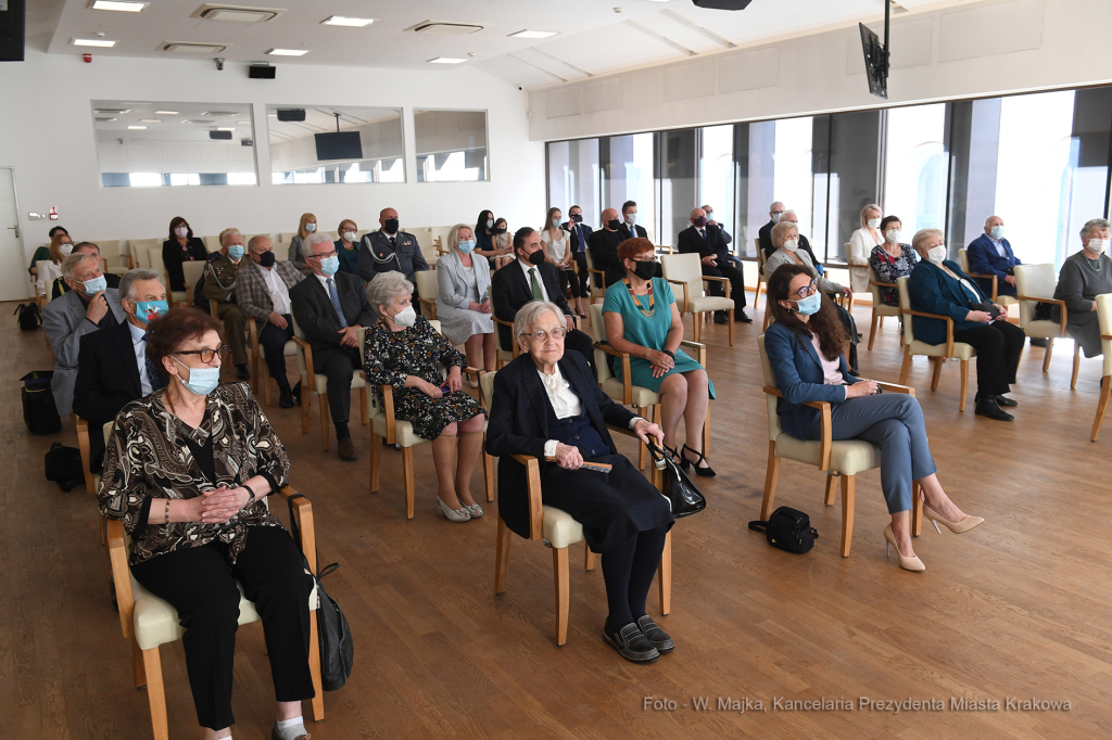 002jpg.jpg-HG  Autor: W. Majka