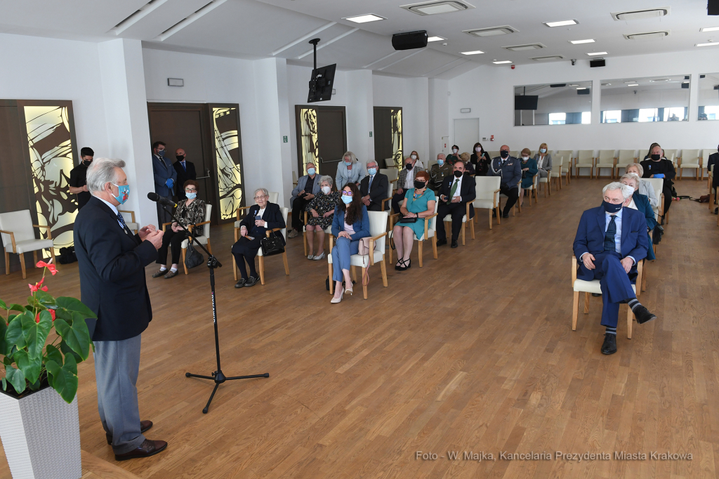 038jpg.jpg-HG  Autor: W. Majka