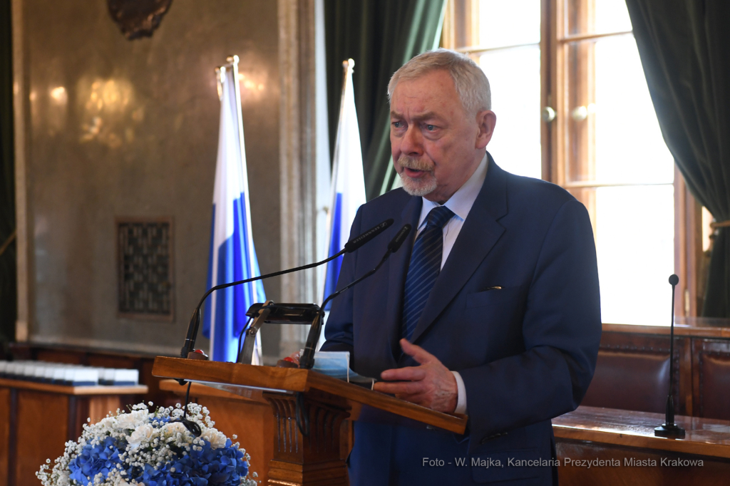 001jpg.jpg-HG - III tura  Autor: W. Majka