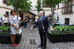 008jpg.jpg-Otwarcie ogrodu społecznego