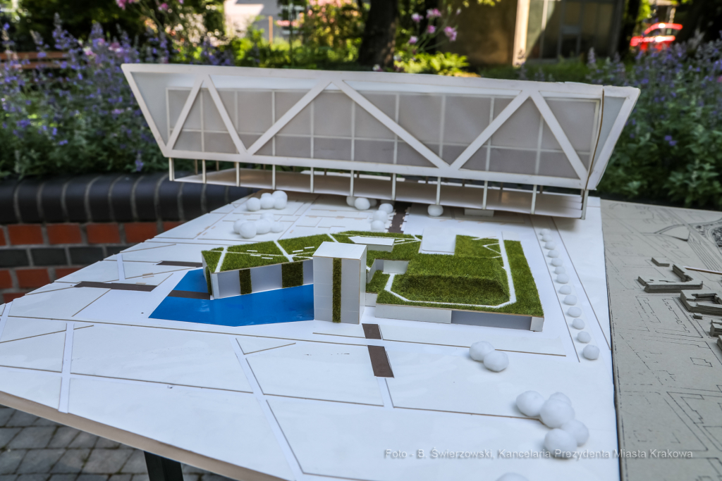 bs_210609_3218.jpg-Makiety, Dąsal  Autor: B. Świerzowski