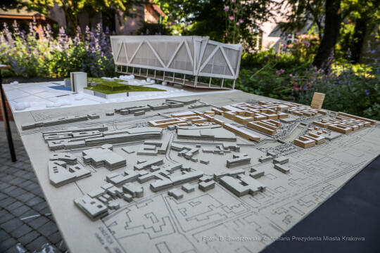 bs_210609_3221.jpg-Makiety, Dąsal