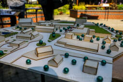 bs_210609_3242.jpg-Makiety, Dąsal