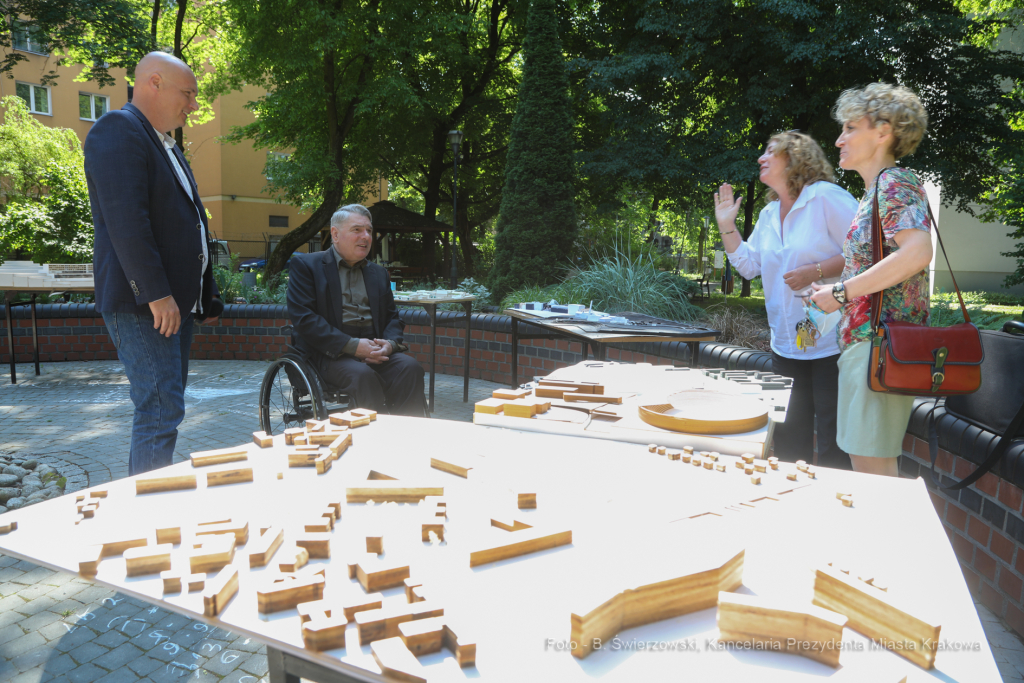 bs_210609_3281.jpg-Makiety, Dąsal  Autor: B. Świerzowski