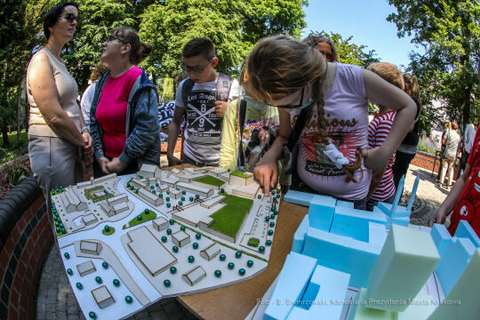 bs_210609_3387.jpg-Makiety, Dąsal