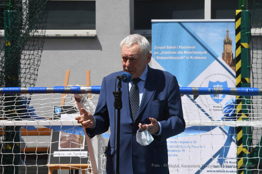 021jpg.jpg-Boisko przy ul. Tynieckierj