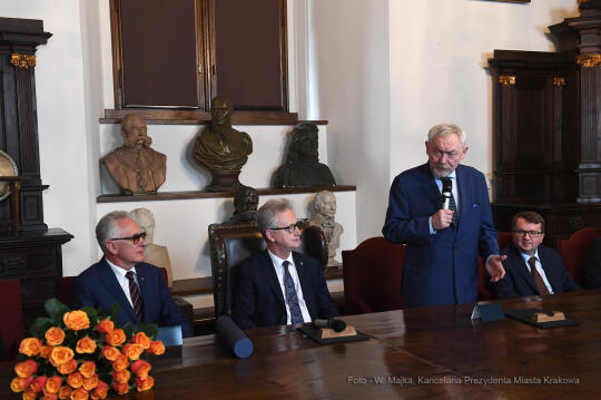 009jpg.jpg-Andrzej Chwalba