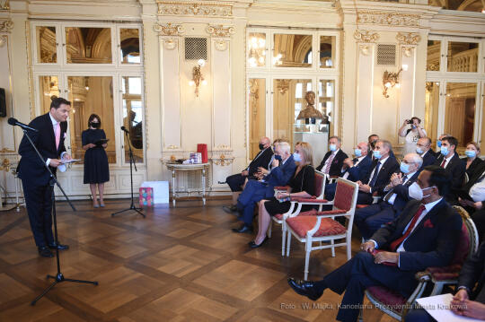 003jpg.jpg-Otwarcie Konsulatu Peru