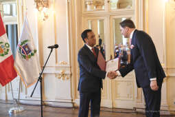 007jpg.jpg-Otwarcie Konsulatu Peru