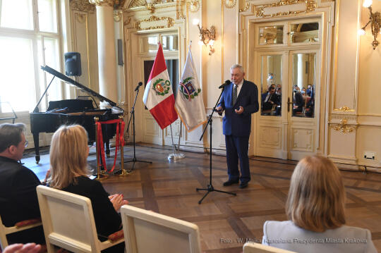 012jpg.jpg-Otwarcie Konsulatu Peru