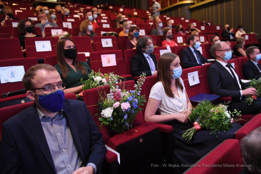 042jpg.jpg-Nagrody Miasta Krakowa  Autor: W. Majka