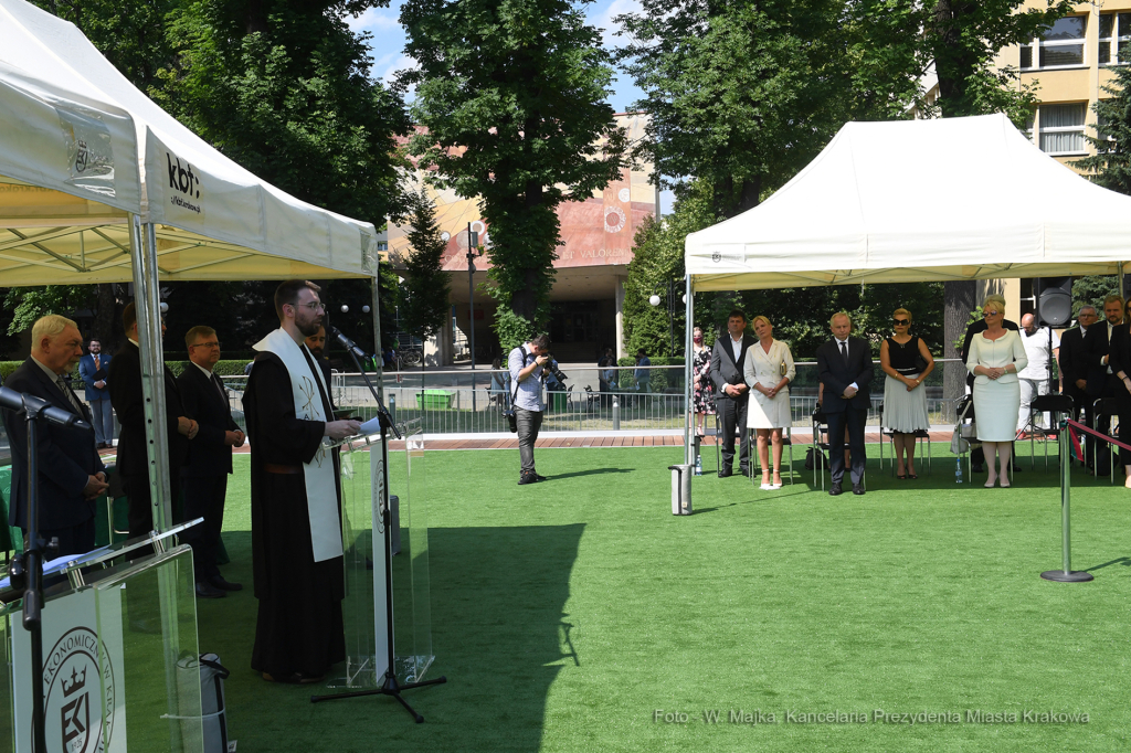 018jpg.jpg-Święto UEK  Autor: W. Majka