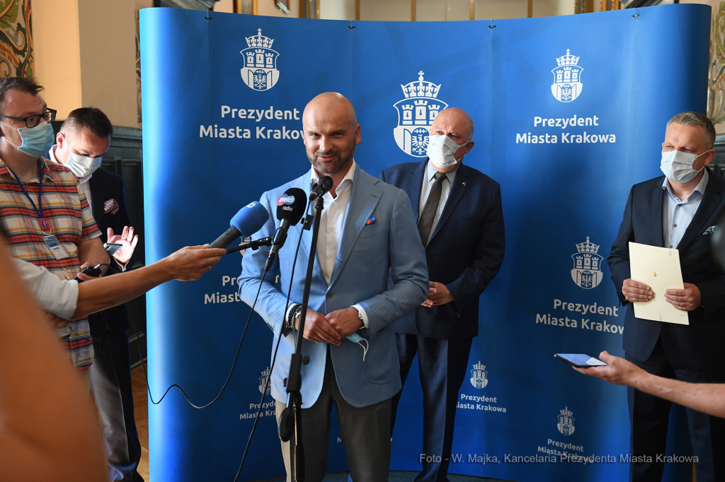 006jpg.jpg-InPost  Autor: W. Majka