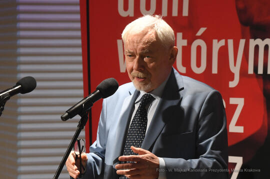 1111jpg.jpg-Dom Utopii