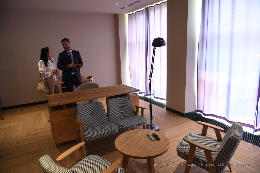 2424jpg.jpg-Dom Utopii  Autor: W. Majka