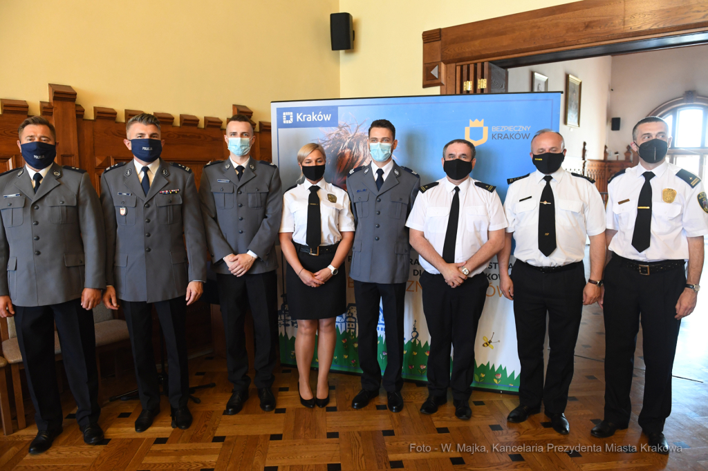 1818jpg.jpg-Bezpieczny Kraków  Autor: W. Majka