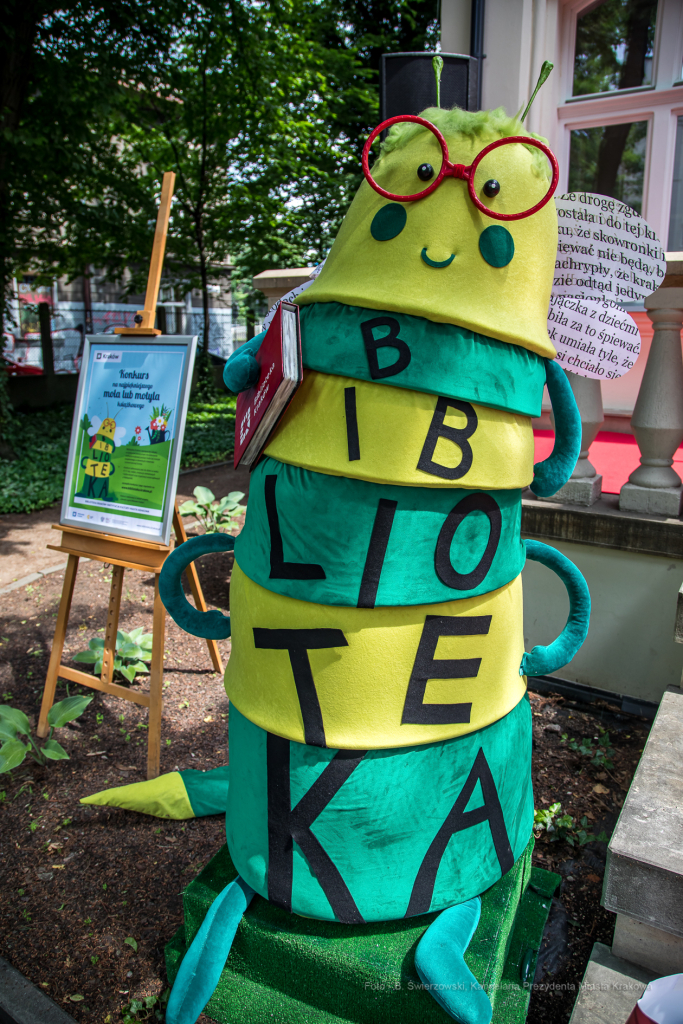 bs-czerwca 26, 2021-jg1_210626_202a5894.jpg-Piknik Literacki, Biblioteka Kraków, Majchrowski  Autor: B. Świerzowski