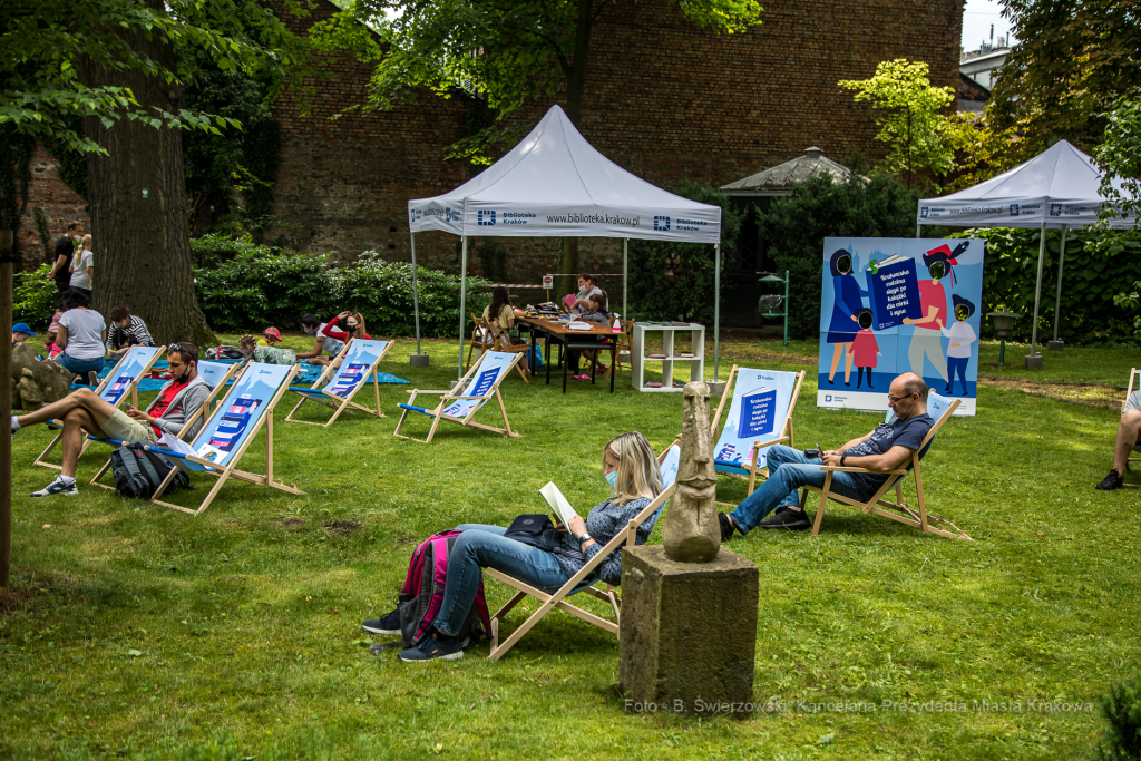 bs-czerwca 26, 2021-jg1_210626_202a5900.jpg-Piknik Literacki, Biblioteka Kraków, Majchrowski  Autor: B. Świerzowski