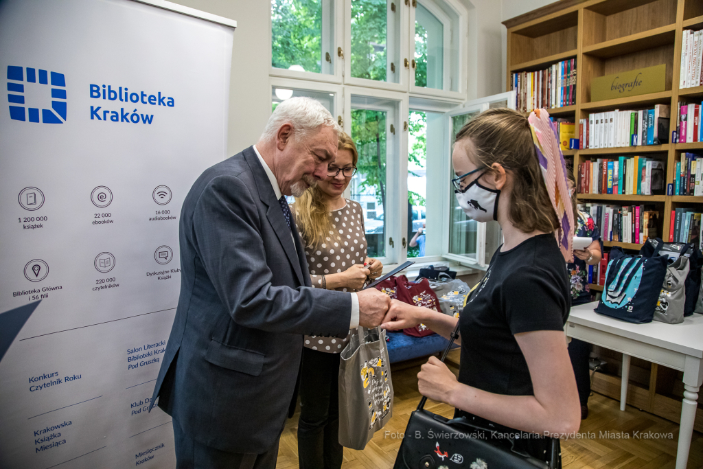 bs-czerwca 26, 2021-jg1_210626_202a6046.jpg-Piknik Literacki, Biblioteka Kraków, Majchrowski  Autor: B. Świerzowski