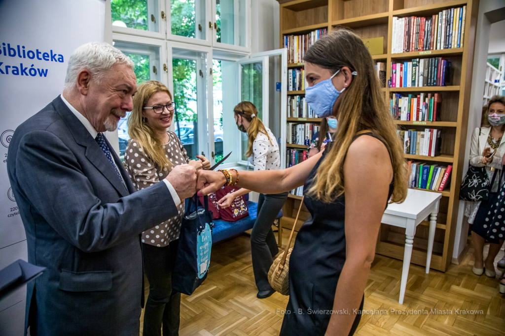 bs-czerwca 26, 2021-jg1_210626_202a6097.jpg-Piknik Literacki, Biblioteka Kraków, Majchrowski  Autor: B. Świerzowski