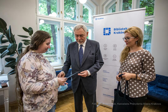 bs-czerwca 26, 2021-jg1_210626_202a6164.jpg-Piknik Literacki, Biblioteka Kraków, Majchrowski