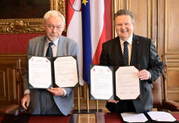 005.jpg-Nowa Umowa o współpracy Krakowa i Wiednia