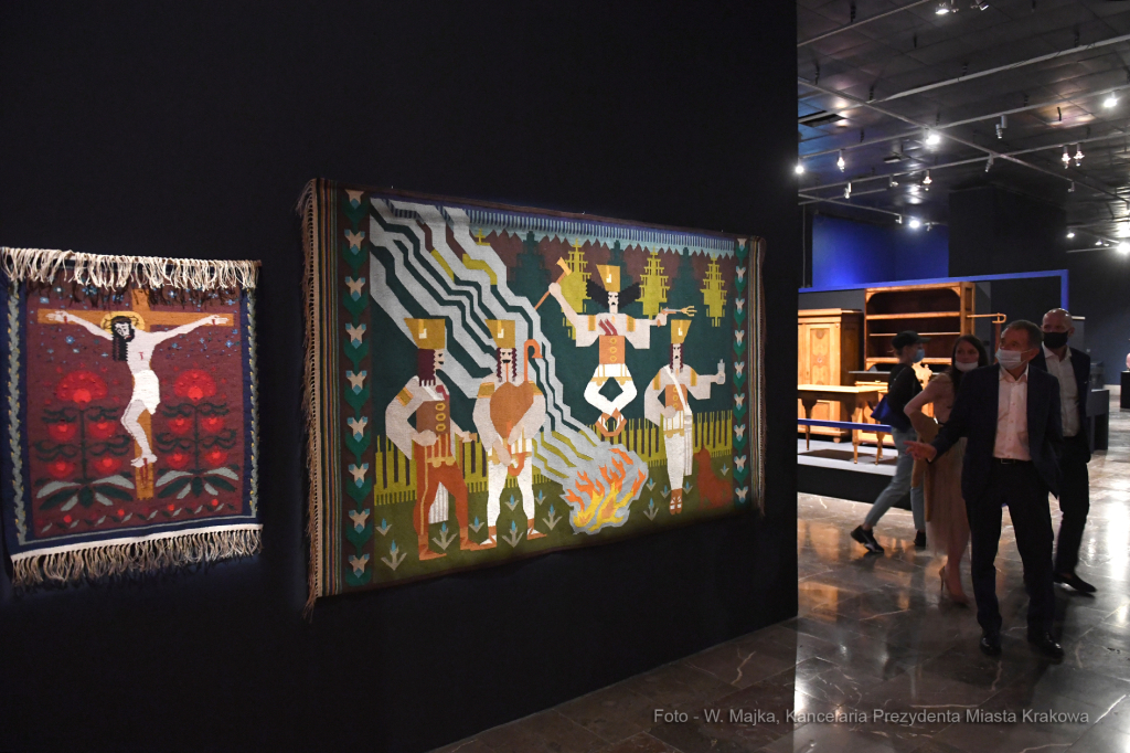 2727jpg.jpg-Wystawa „Polskie style narodowe 1890-1918”  Autor: W. Majka