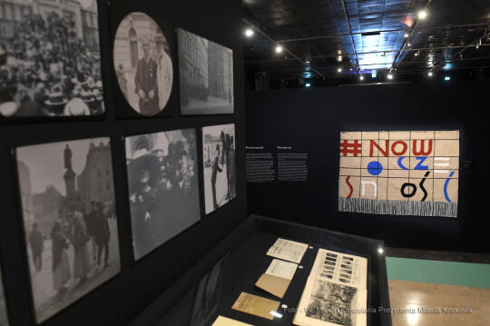 3030jpg.jpg-Wystawa „Polskie style narodowe 1890-1918”