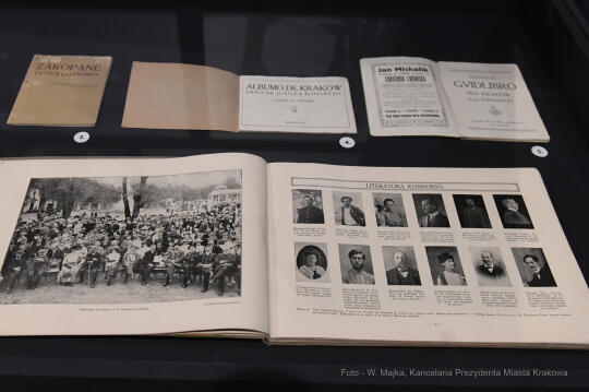 3131jpg.jpg-Wystawa „Polskie style narodowe 1890-1918”