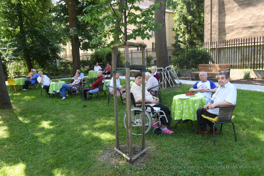 022jpg.jpg-Wizyta w DPS  na oś. Sportowym 9