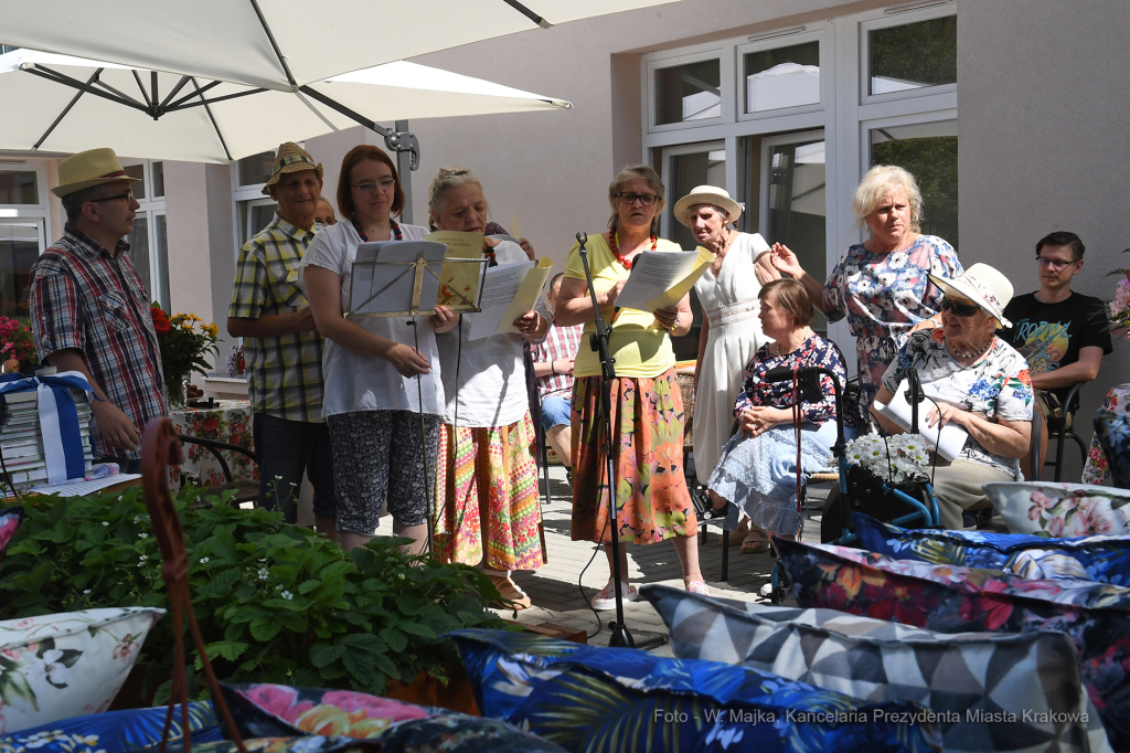 1010jpg.jpg-Wizyta w DPS  na oś. Sportowym 9  Autor: W. Majka