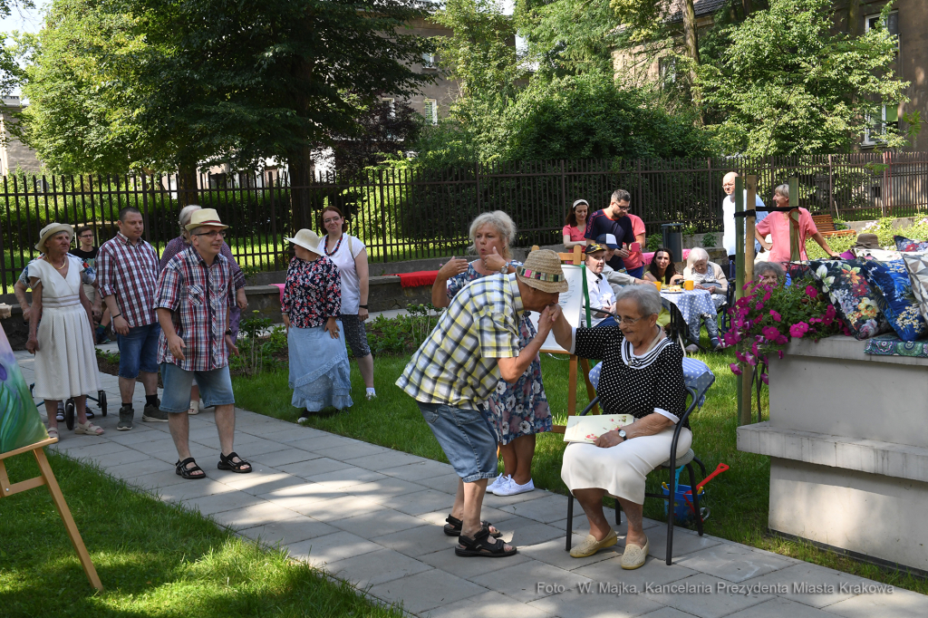 1717jpg.jpg-Wizyta w DPS  na oś. Sportowym 9  Autor: W. Majka