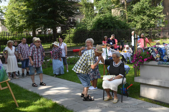 1717jpg.jpg-Wizyta w DPS  na oś. Sportowym 9