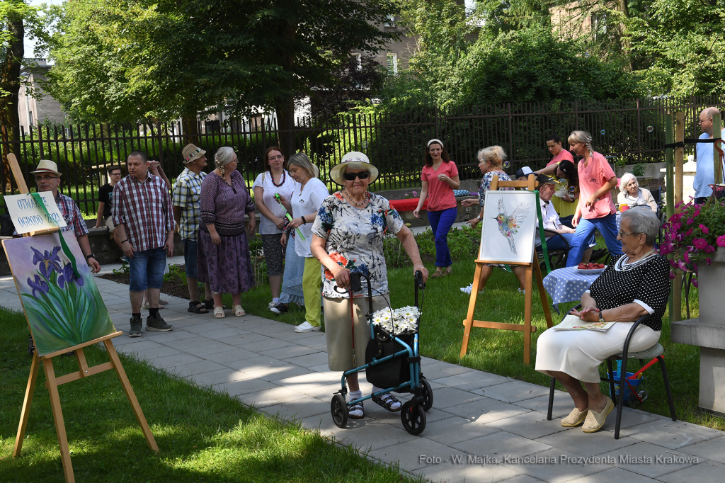 1818jpg.jpg-Wizyta w DPS  na oś. Sportowym 9  Autor: W. Majka